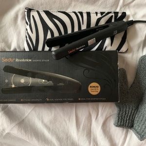 *NEVER USED* Sedu Revolution Travel Flat Iron